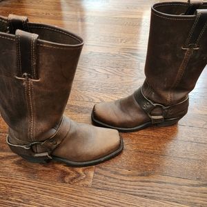 Frye Harness 12R boots